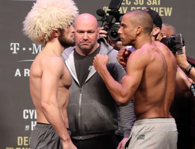 UFC 219: Επιβεβαιώθηκαν τα φαβορί: khabib και Cyborg διέλυσαν τους αντιπάλους τους